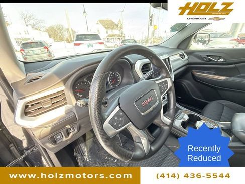 Certified 2023 GMC Acadia SLE w/ Driver Convenience Package image 11