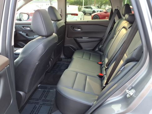 Used 2023 Nissan Rogue SV w/ SV Premium B Package AWD/4WD image 7