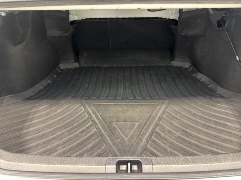 Used 2021 Toyota Camry LE image 12