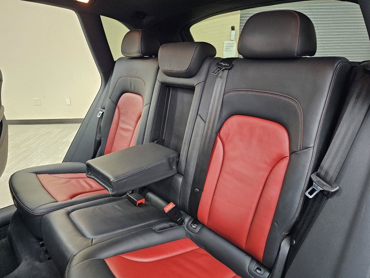 Used 2014 Audi SQ5 Prestige w/ Prestige Package AWD/4WD image 25