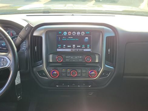 Used 2018 Chevrolet Silverado 1500 LT w/ Redline Edition AWD/4WD image 20