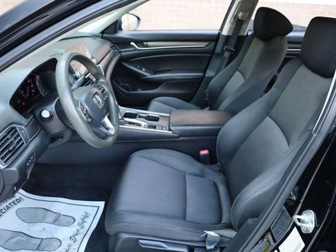 Used 2018 Honda Accord LX image 16