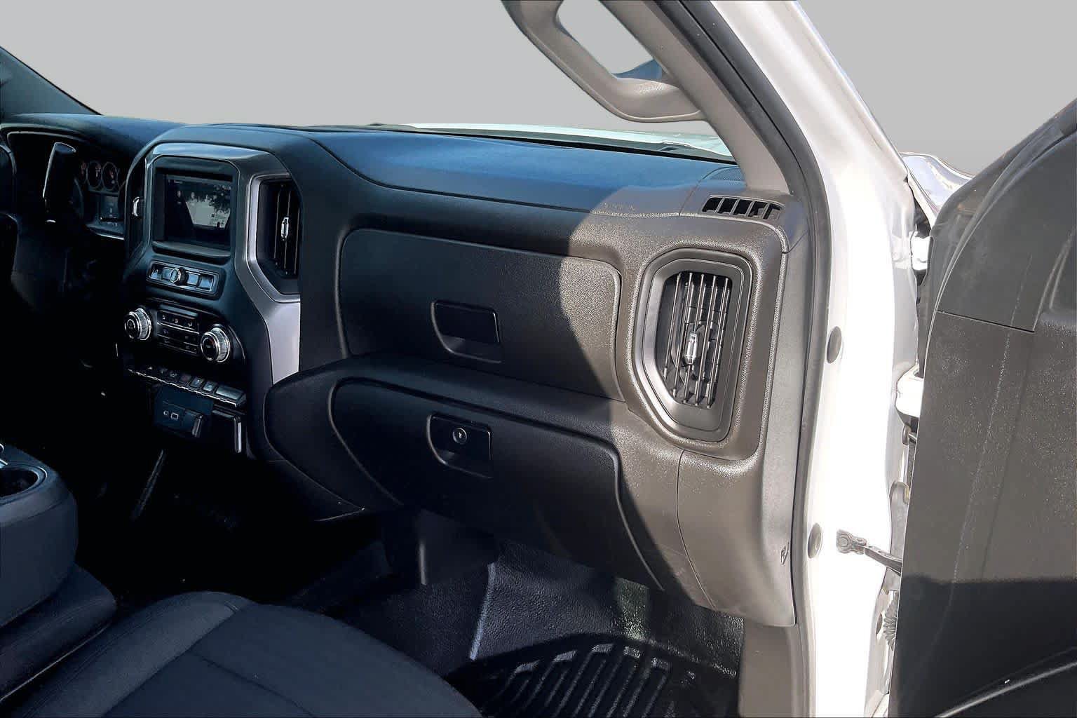 Certified 2022 GMC Sierra 1500 Pro w/ Convenience Package RWD image 17