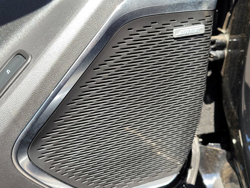 Used 2025 Chevrolet Traverse RS w/ LPO, Floor Liner Package FWD image 17