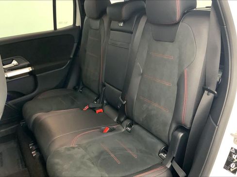 Certified 2023 Mercedes-Benz GLB 250 image 17