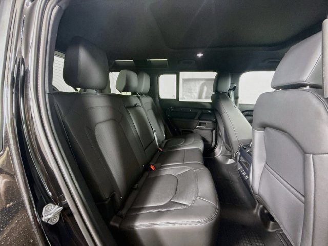 New 2026 Land Rover Defender 110 S AWD/4WD image 29