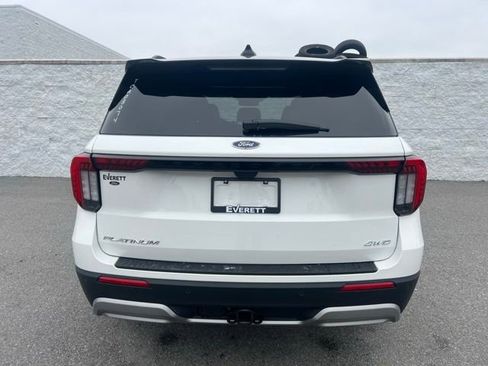 New 2026 Ford Explorer Platinum image 3
