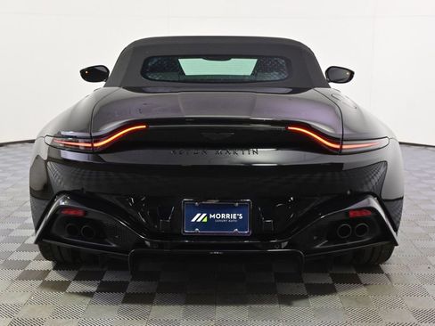 Used 2023 Aston Martin V8 Vantage Roadster image 5