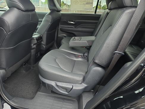 New 2026 Toyota Grand Highlander AWD Hybrid image 17