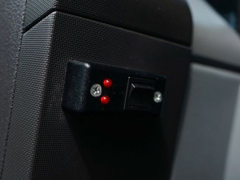 Used 2016 Ford F650 2WD Regular Cab Super Duty image 25