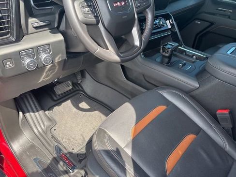 Used 2022 GMC Sierra 1500 AT4 w/ AT4 Premium Package AWD/4WD image 15