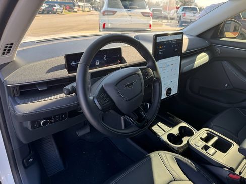 New 2026 Ford Mustang Mach-E Premium image 25