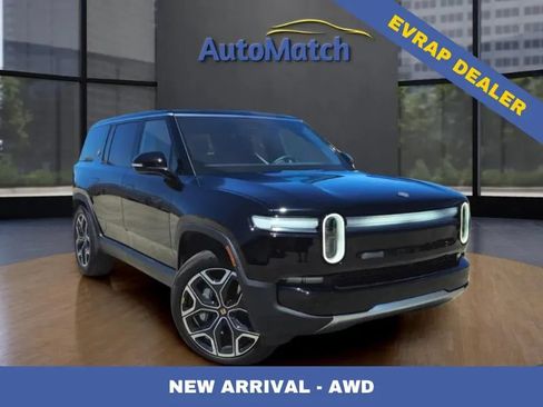 Used 2025 Rivian R1S Adventure AWD/4WD image 1