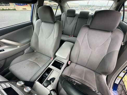 Used 2011 Toyota Camry SE image 19