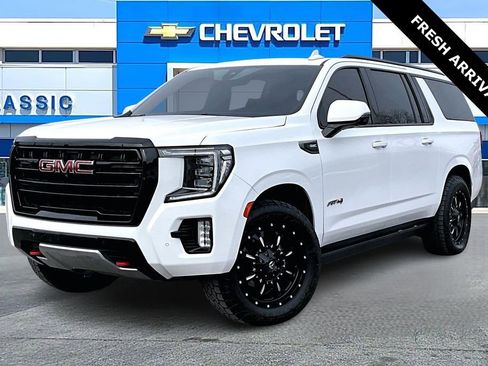 Used 2021 GMC Yukon XL AT4 w/ AT4 Premium Plus Package image 3
