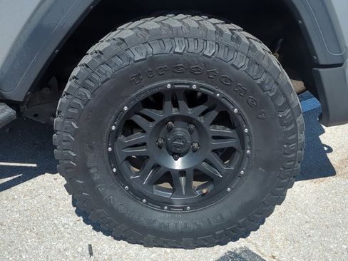 Used 2018 Jeep Wrangler Sport image 9