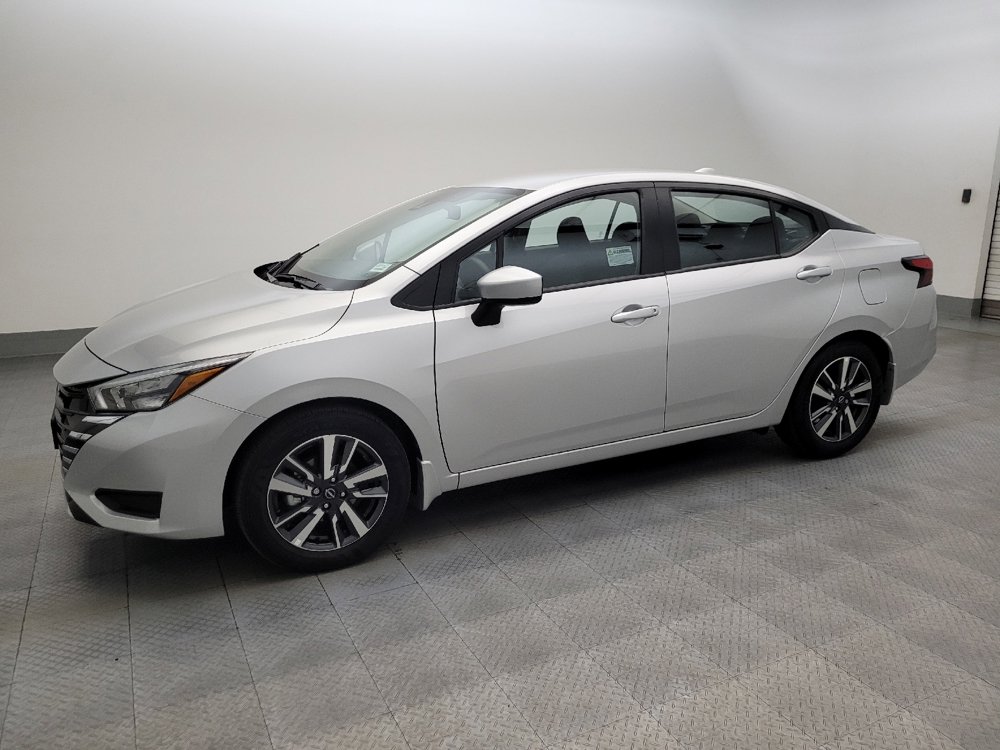 Used 2025 Nissan Versa SV w/ Trunk Package FWD image 2