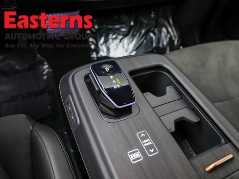 Used 2023 Nissan Ariya FWD image 13