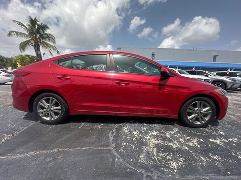 Used 2018 Hyundai Elantra SEL FWD image 7