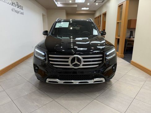 Certified 2024 Mercedes-Benz GLB 250 image 2