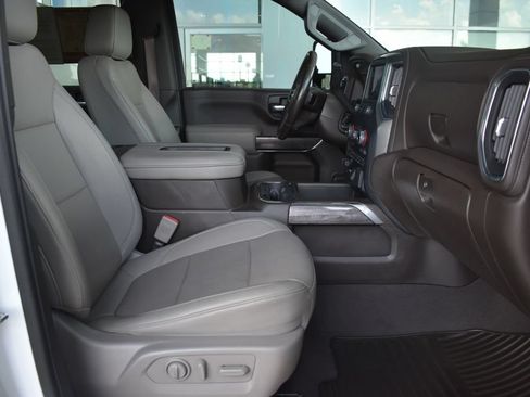 Used 2021 Chevrolet Silverado 2500 LTZ w/ Z71 Chrome Sport Edition AWD/4WD image 4