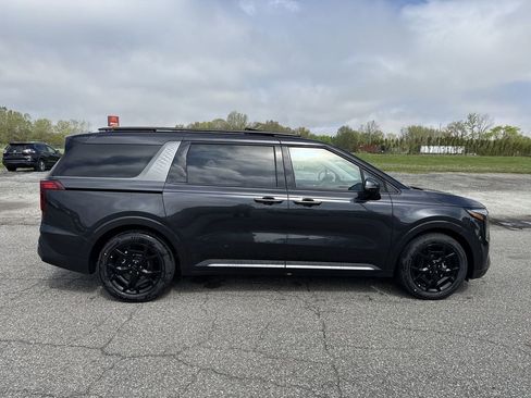 New 2026 Kia Carnival SX FWD image 9