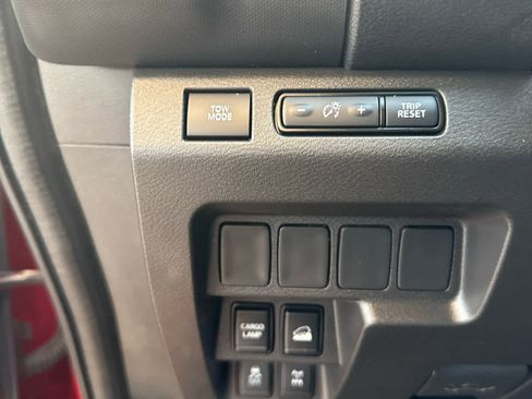 Used 2024 Nissan Frontier PRO-4X w/ Off-Road Protection Package image 14