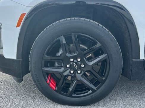 Certified 2023 Chevrolet Traverse Premier w/ Redline Edition image 9