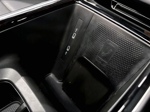 Used 2023 Volkswagen ID.4 Pro S RWD image 19