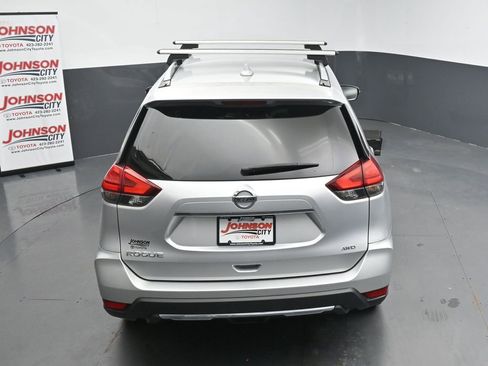 Used 2017 Nissan Rogue S w/ S Appearance Package AWD/4WD image 30