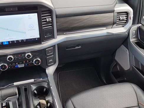Used 2025 Ford F150 Lariat AWD/4WD image 7