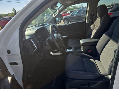 Used 2026 Nissan Frontier SV AWD/4WD image 22