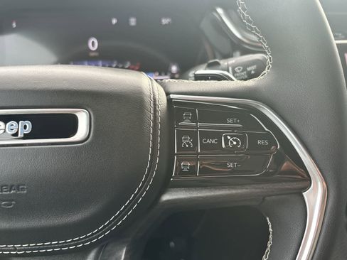 Certified 2023 Jeep Grand Cherokee L Overland w/ Luxury Tech Group IV image 15