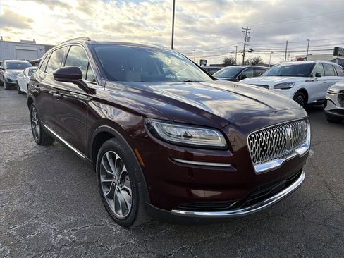 Certified 2023 Lincoln Nautilus Reserve w/ Equipment Group 201A image 7