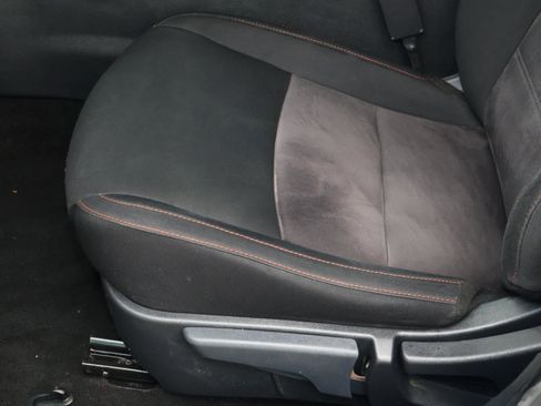 Used 2024 Nissan Sentra SR FWD image 12