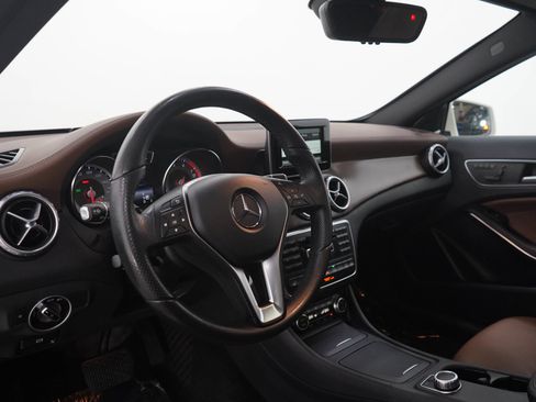 Used 2015 Mercedes-Benz GLA 250 4MATIC image 22