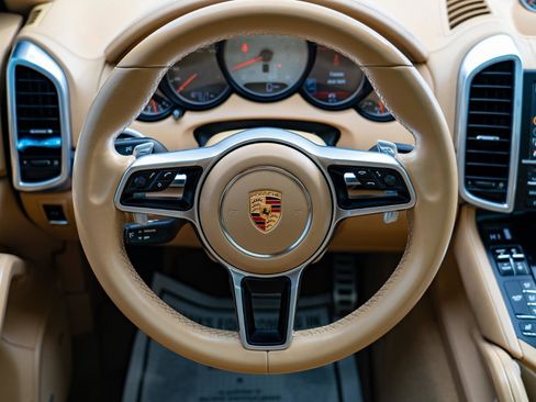 Used 2015 Porsche Cayenne S w/ Premium Plus Package AWD/4WD image 20