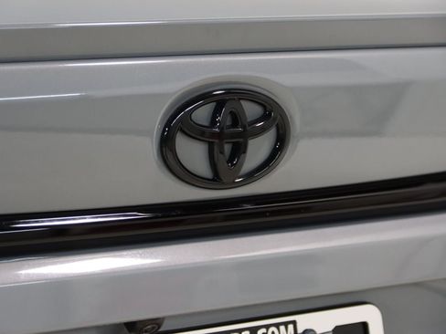 Used 2022 Toyota Corolla SE w/ Carpet Mat Package (TMS) FWD image 14