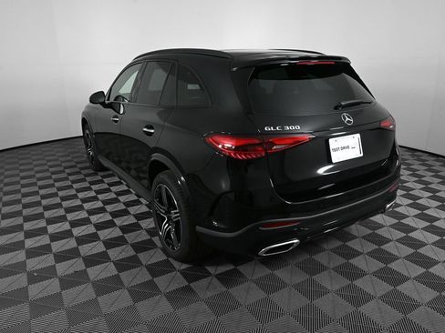 New 2026 Mercedes-Benz GLB 250 image 4