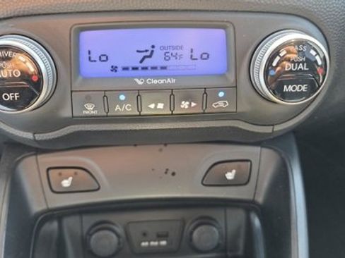 Used 2013 Hyundai Tucson Limited w/ Premium Pkg image 20