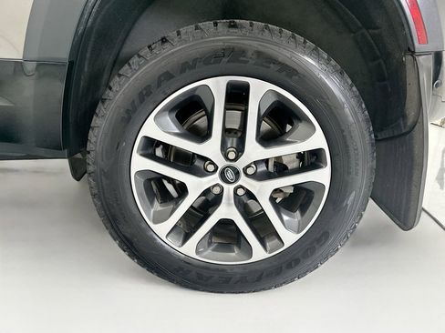 Used 2022 Land Rover Defender 110 X-Dynamic HSE AWD/4WD image 30