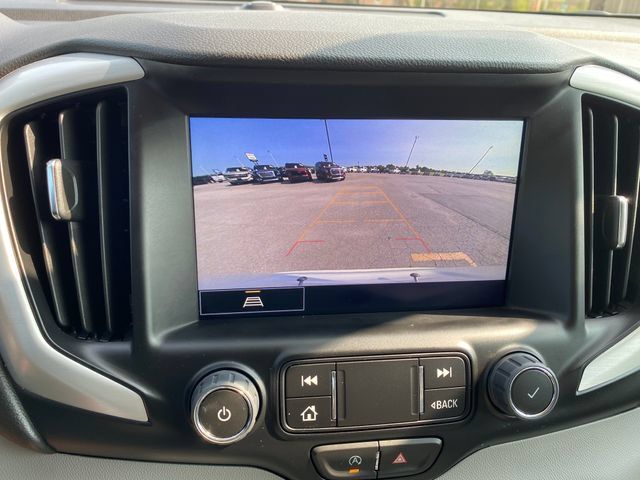 Used 2024 GMC Terrain SLT FWD image 19