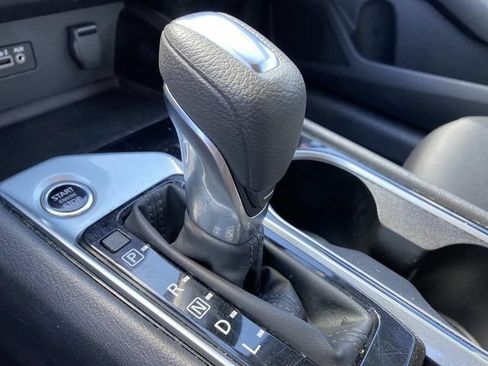 Used 2024 Nissan Altima 2.5 SV FWD image 13