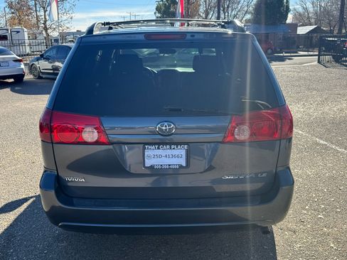 Used 2006 Toyota Sienna CE image 6
