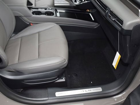 New 2025 Lincoln Corsair Grand Touring w/ Equipment Group 301A image 31