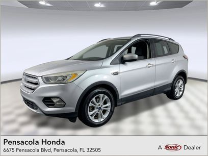 Used 2017 Ford Escape SE w/ Equipment Group 201A