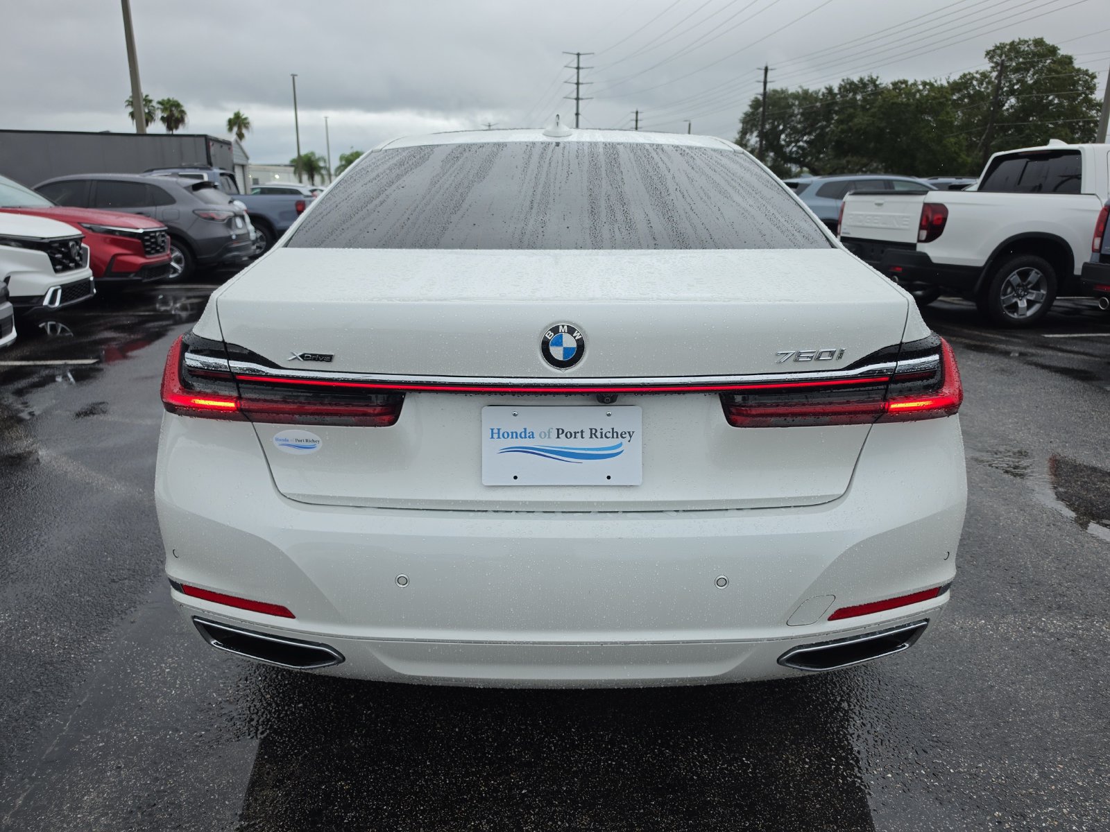 Used 2021 BMW 750i xDrive AWD/4WD image 4