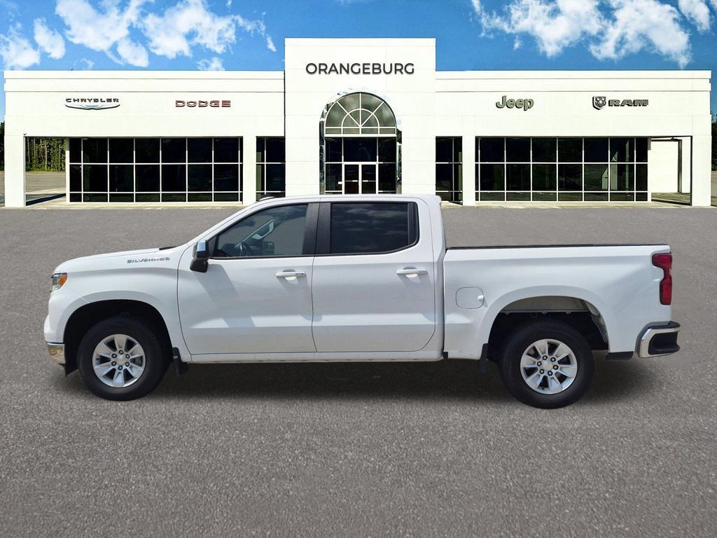 Used 2025 Chevrolet Silverado 1500 LT RWD image 6