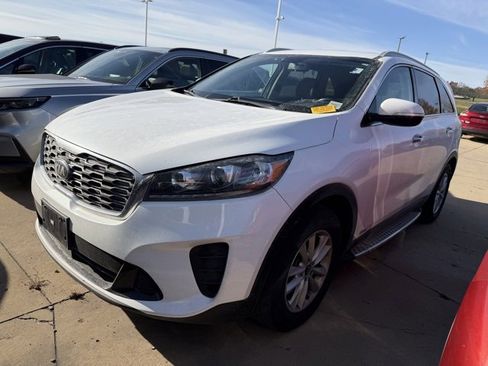 Used 2020 Kia Sorento LX w/ LX I4 Convenience Package image 1