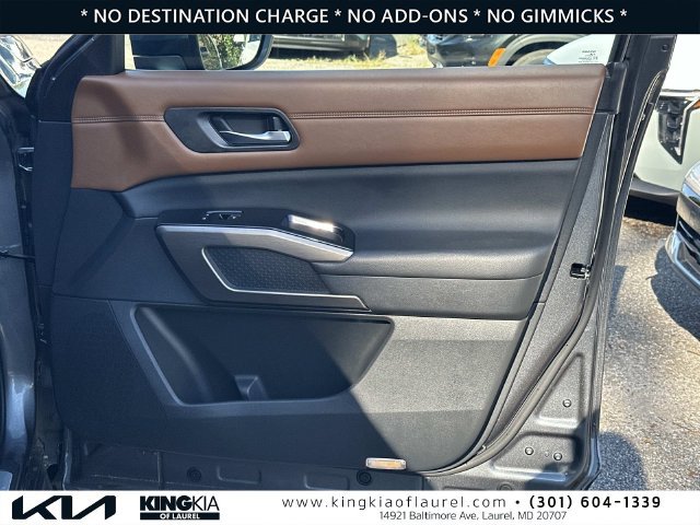 Used 2022 Nissan Pathfinder Platinum w/ Cargo Package AWD/4WD image 15